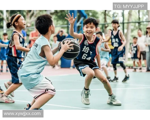 人人体育篮球助力青少年成长打造全民健身新风尚